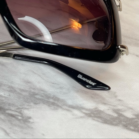 Bluenotes Sunglasses – Black – Thick Frame, UV 400 Protection - Picture 5 of 5